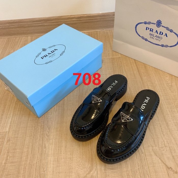women flat shoes, size 35-40, with box ,  SS60-708-709