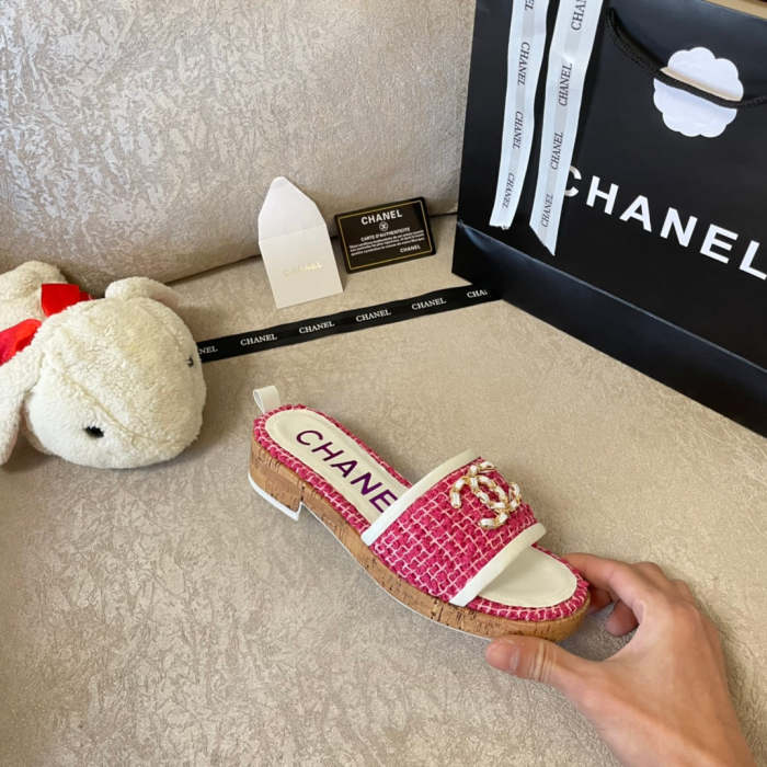 Flat leather sandals slippers , size 34-41 , with box, SS60-1345-1348