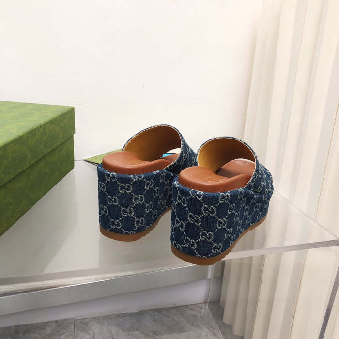 2022 new slippers,size 35-44,with box , SS70-1298-1303
