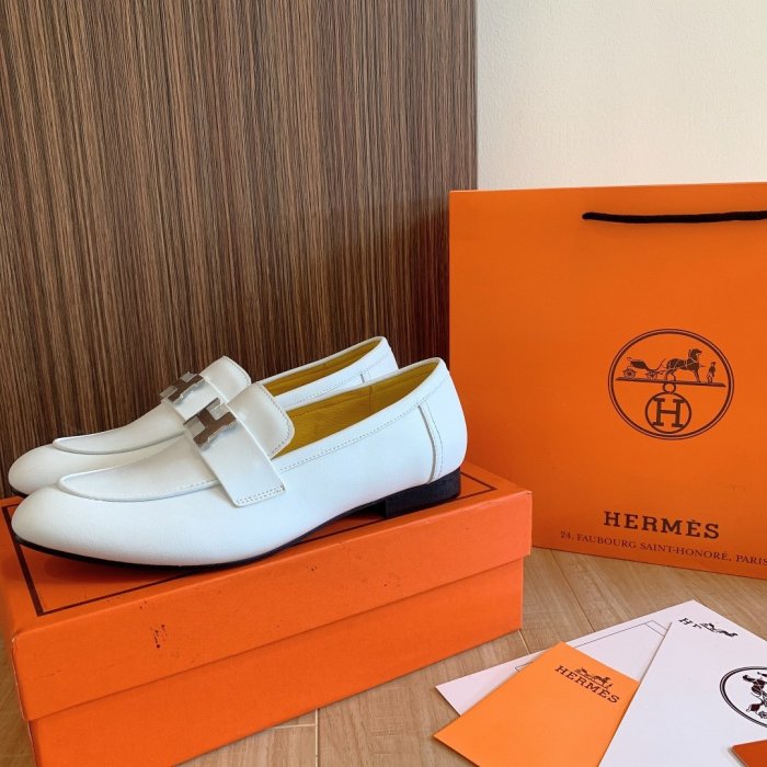 Women flat shoes, size 34-42, with box, SS70-1076