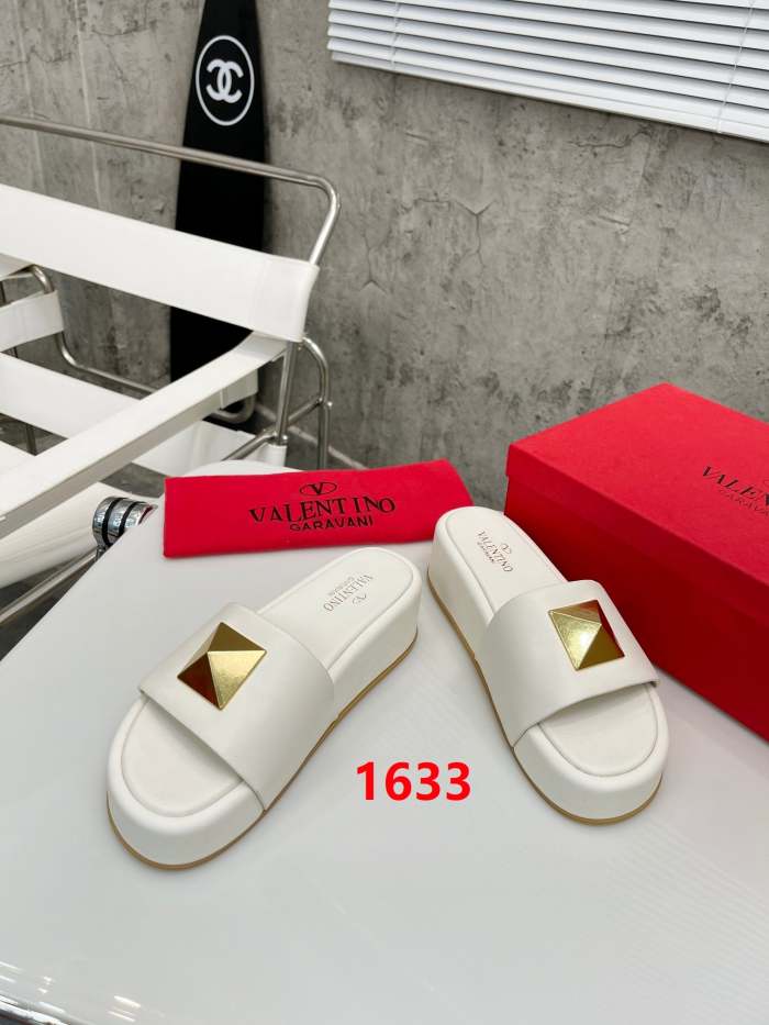 Flat leather sandals slippers , size 35-41 ,with box, SS60-1630-1633