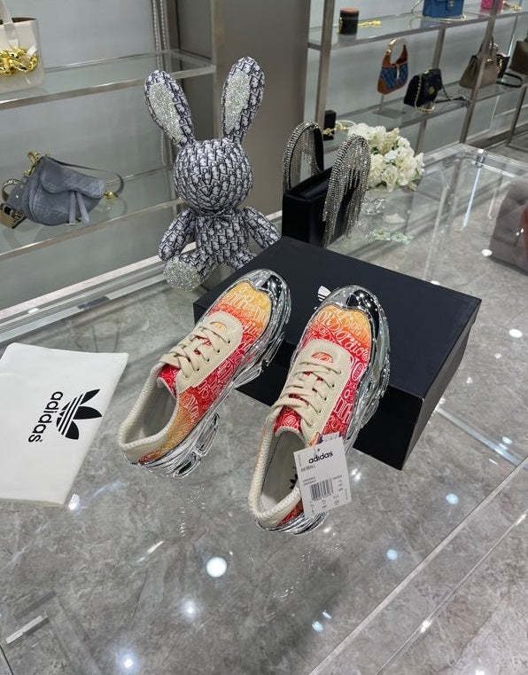 women men flat sneakers shoes, size 35-45, with box , SS138-38-44