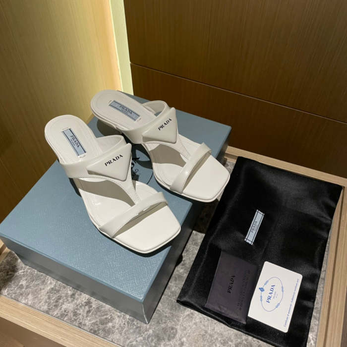 Flat leather sandals slippers , size 35-40 , with box, SS60-1384-1389