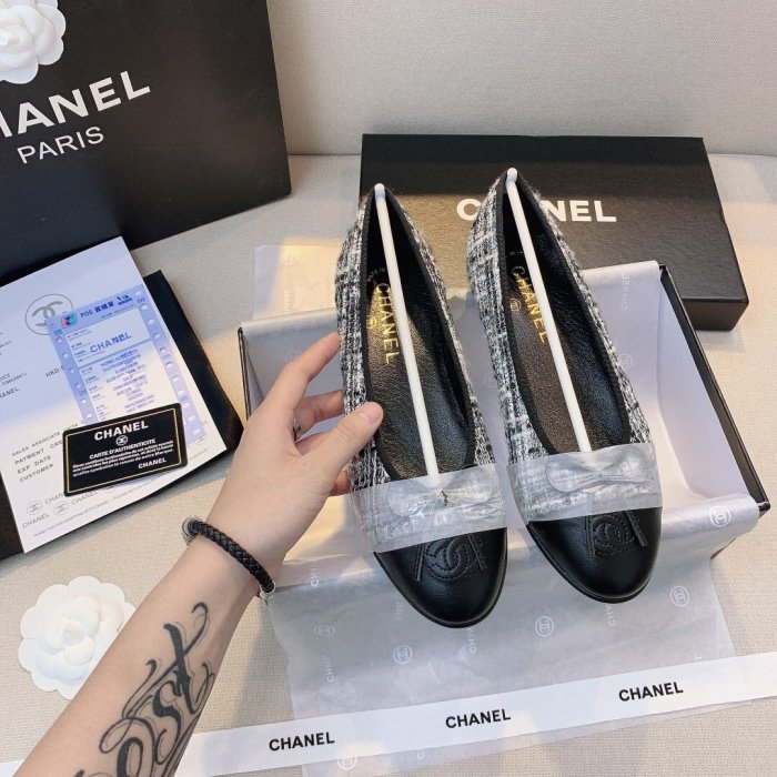 women flat ballet shoes, size 35-42,  with box, SS50-786