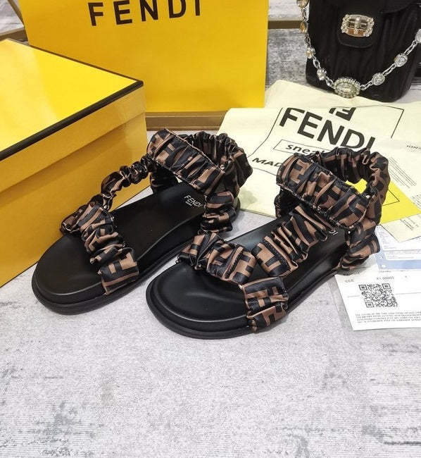women  sandals, size 35-43,with box, SS80-363