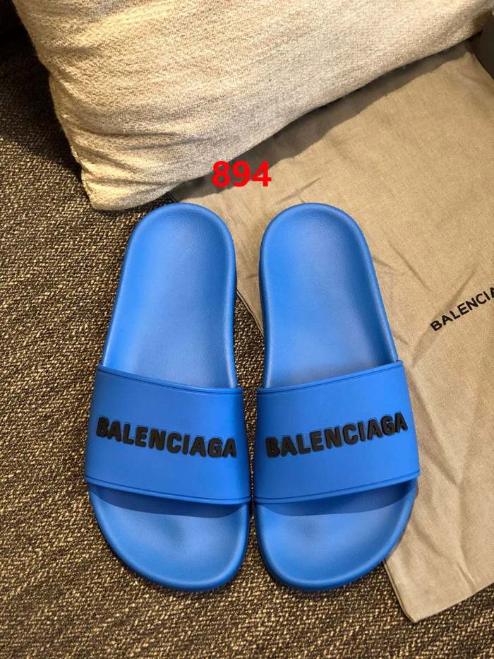 Flat leather sandals slippers , size 35-40  , with box,  SS50-893-898