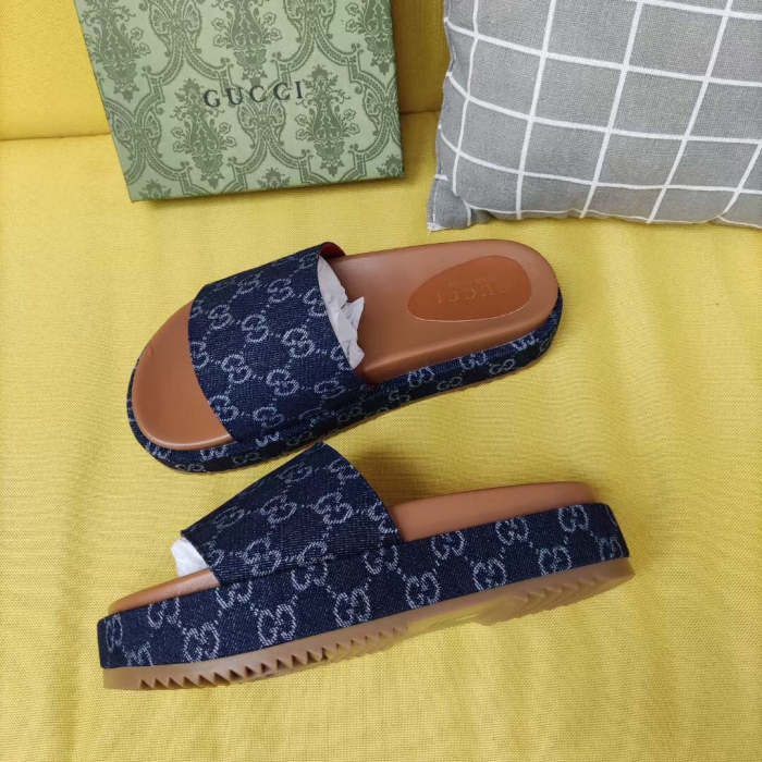 Flat leather sandals slippers , size 34-44 , with box, SS60-1394