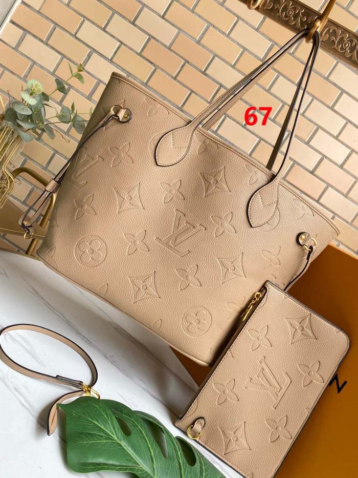 leather bag, AAAAA, no box,size: 32*29*17cm,B110-65-69