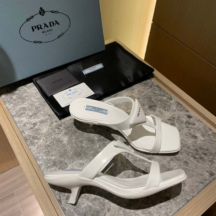 Flat leather sandals slippers , size 35-40 , with box, SS60-1384-1389