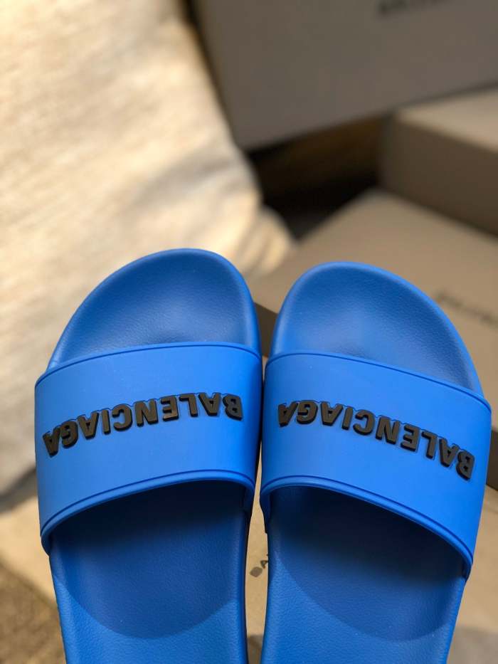 Flat leather sandals slippers , size 35-40  , with box,  SS50-893-898