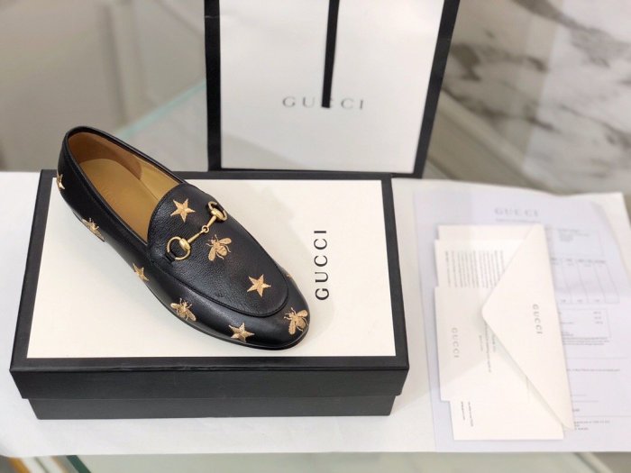 flat shoes  size 35-44, with box, SS60-781
