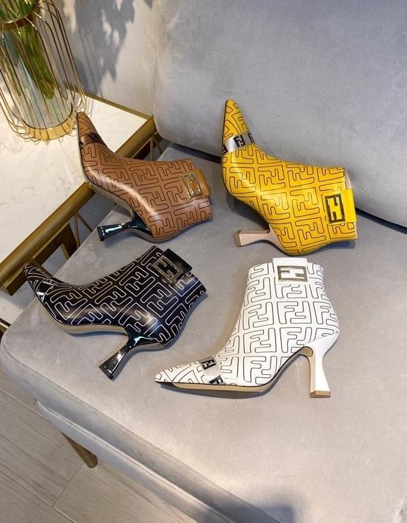 women boot shoes, size 35-41, with box, SS110-119-122