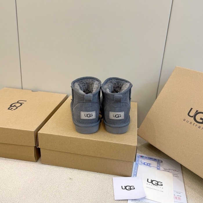 women fur boot shoes, size 35-44,  with box, SS50-743-745