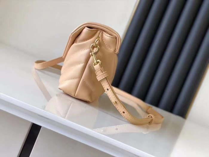 Leather bag, 5A , size 20cm or 24cm or 31cm, B110-60