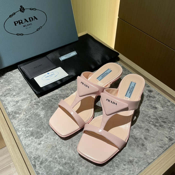 Flat leather sandals slippers , size 35-40 , with box, SS60-1384-1389