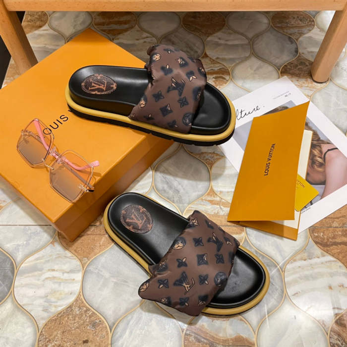 Flat leather sandals slippers , size 35-42, SS60-1880-1881