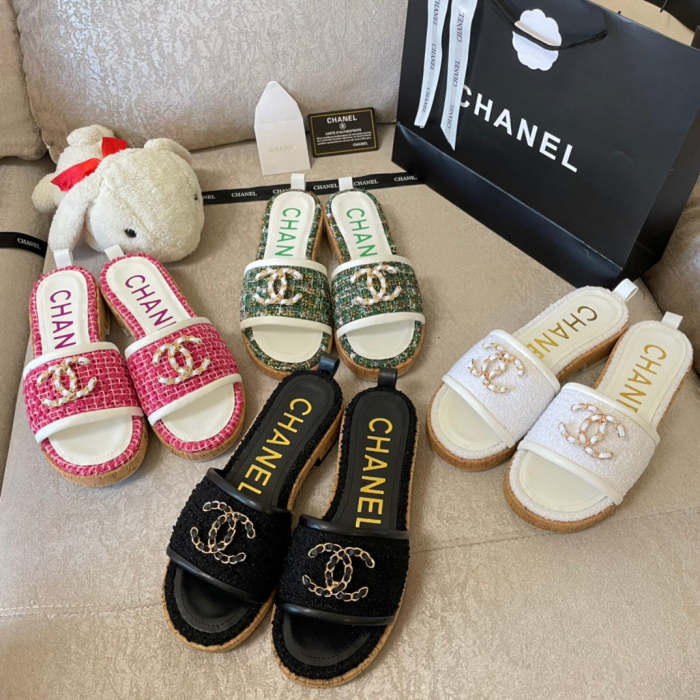 Flat leather sandals slippers , size 34-41 , with box, SS60-1345-1348