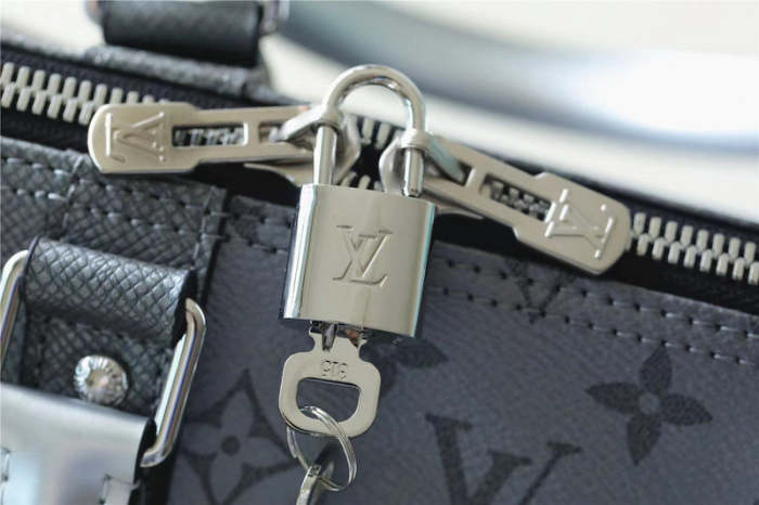 Leather keepall bag ,AAAAA ,size 50x29*23cm ,no box, B130-33