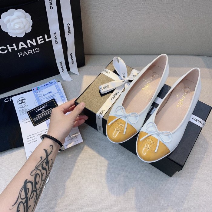 women flat ballet shoes, size 35-42,  with box, SS50-778