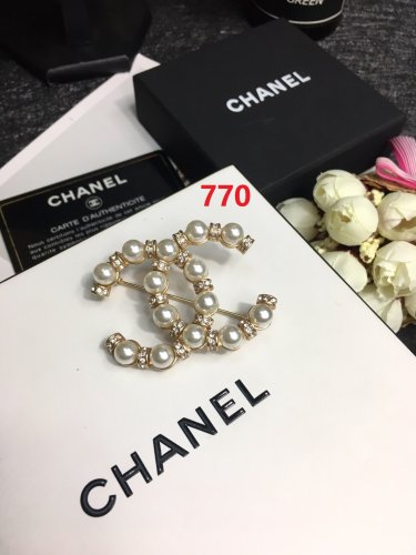 brooch  with box