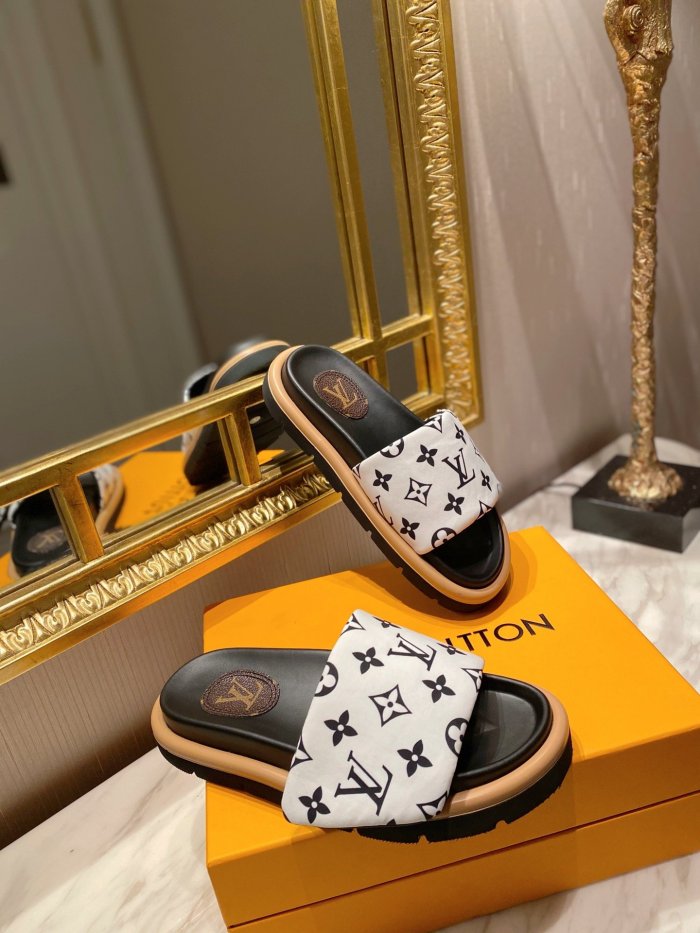 Women flat shoes, size 35-41, with box, SS60-1076-1079