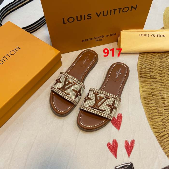 Flat leather sandals slippers , size 35-41 ,with box, SS50-917