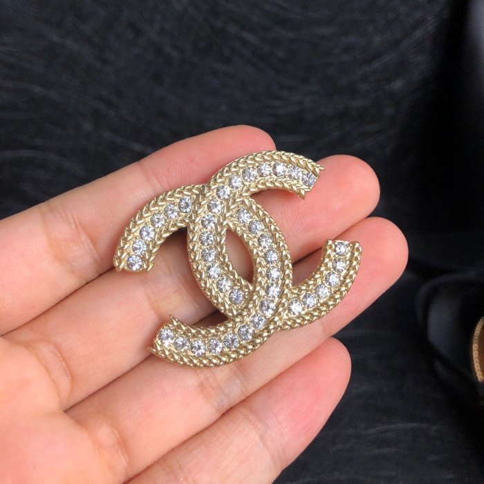 brooch  with box