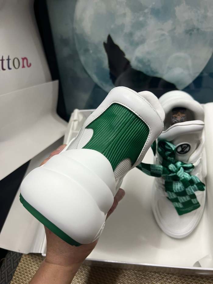 women sneakers shoes, size 35-41 , SS98-320-322