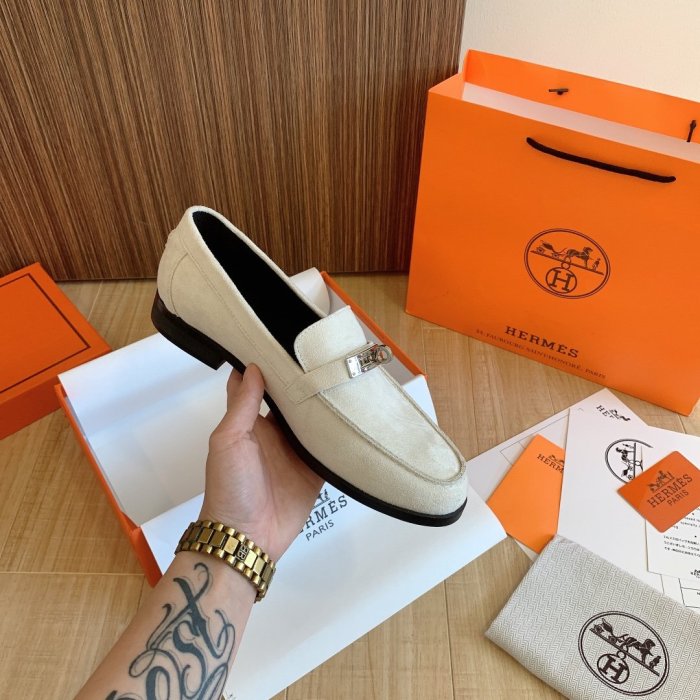 Women flat shoes, size 35-42, with box, SS70-1069