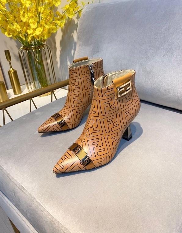 women boot shoes, size 35-41, with box, SS110-119-122