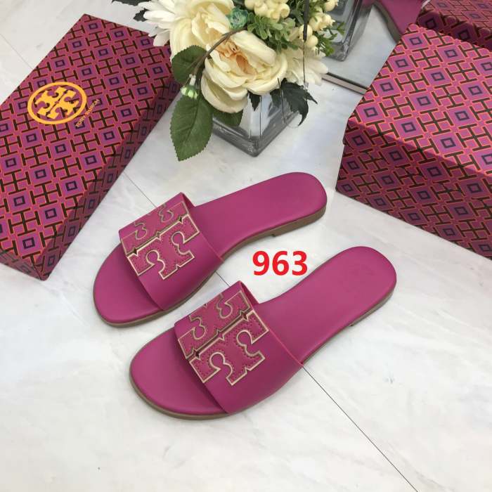 Flat leather sandals slippers , size 34-40 ,with box, SS50-963