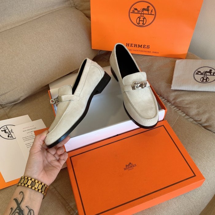 Women flat shoes, size 35-42, with box, SS70-1069