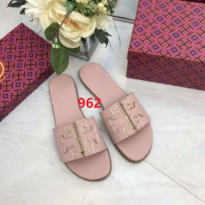 Flat leather sandals slippers , size 34-40 ,with box, SS50-962
