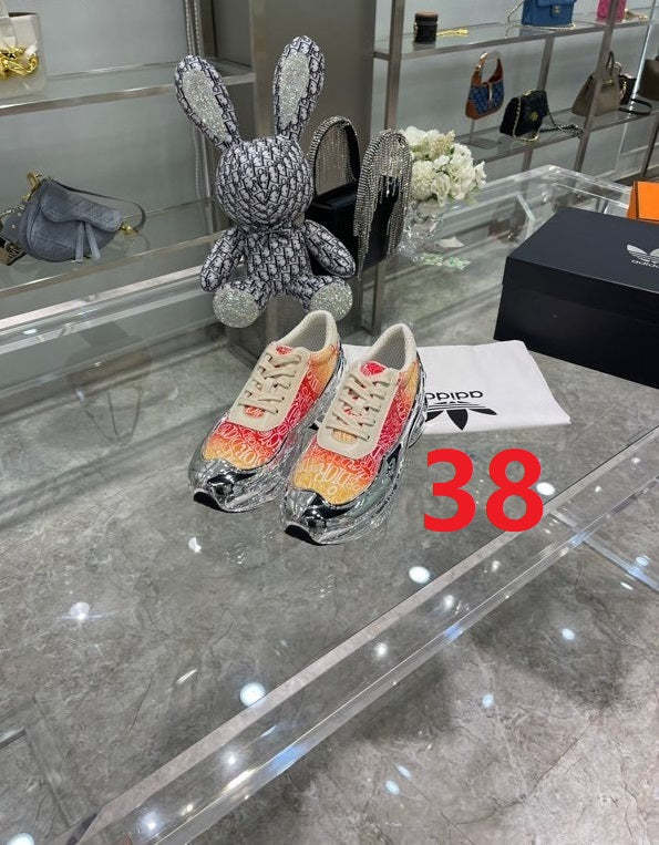 women men flat sneakers shoes, size 35-45, with box , SS138-38-44