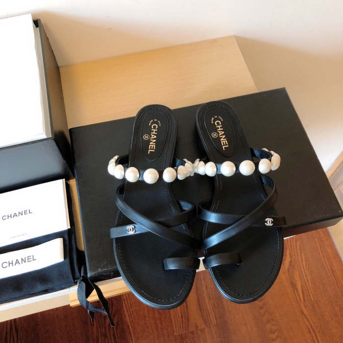 Flat leather sandals slippers , size 34-40 ,with box, SS60-1452-1453