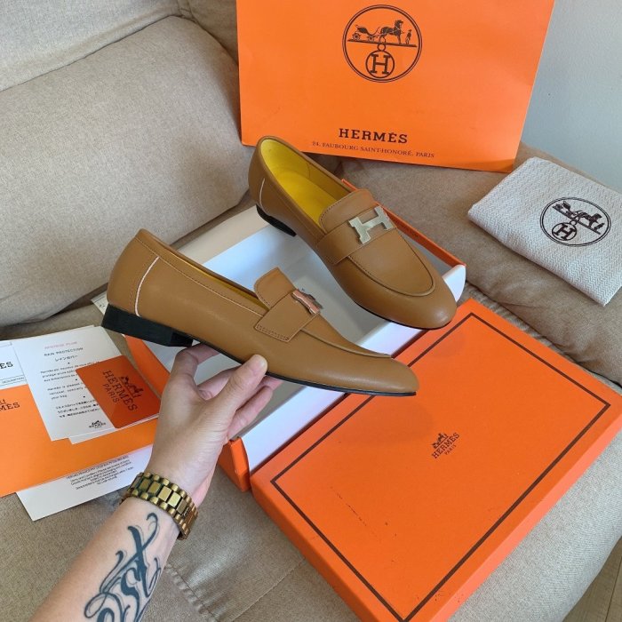 Women flat shoes, size 34-42, with box, SS70-1078