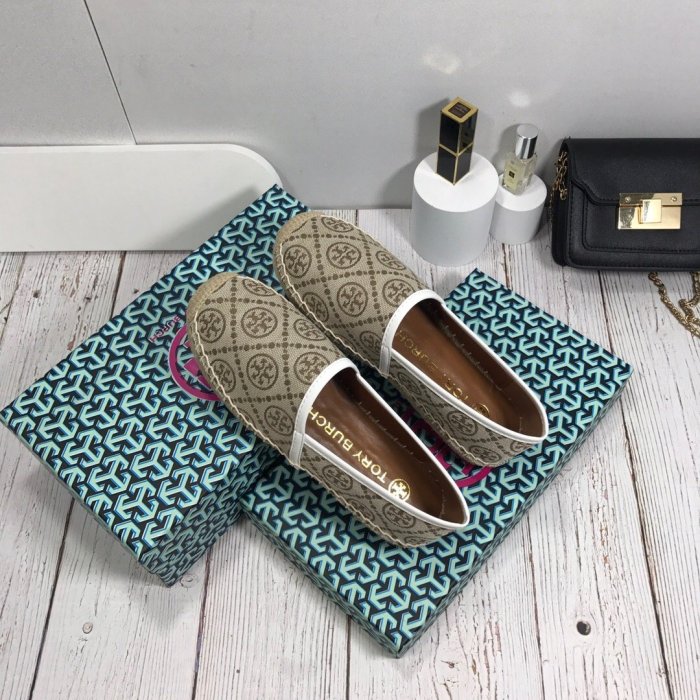 Women flat shoes, size 35-40, with box, SS60-991-993
