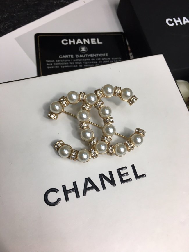 brooch  with box