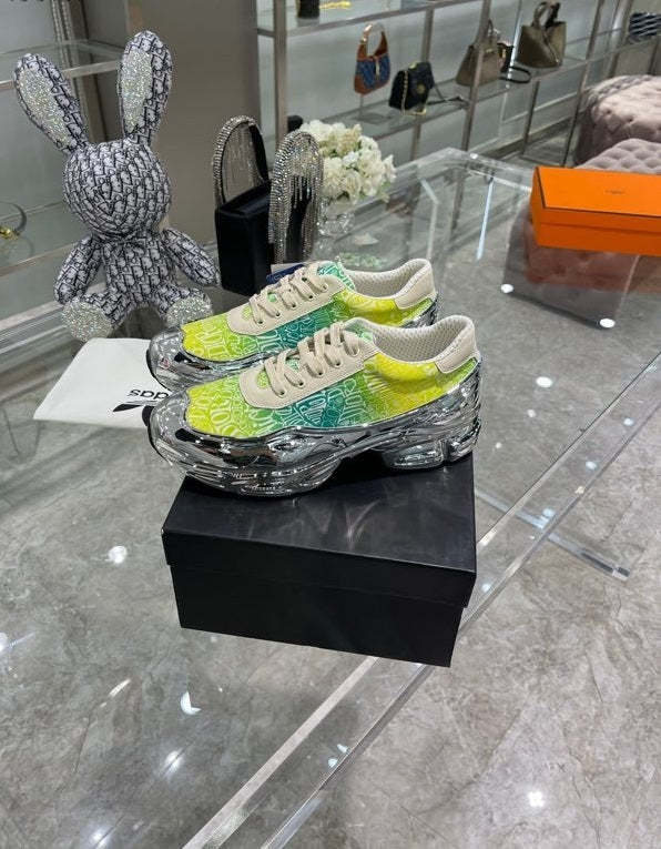 women men flat sneakers shoes, size 35-45, with box , SS138-38-44