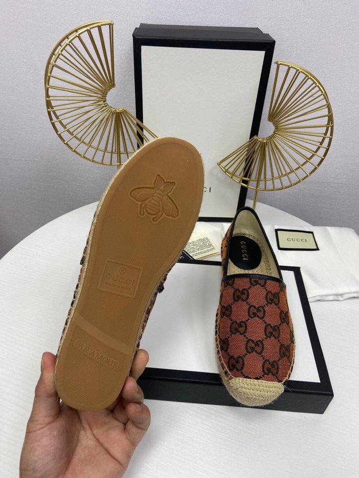 women flat shoes, size 35-41, with box ,  SS60-605-610