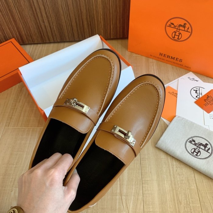 Women flat shoes, size 35-42, with box, SS70-1065