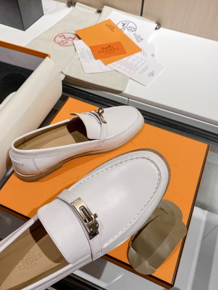 Women flat shoes, size 34-42, with box, SS70-1083