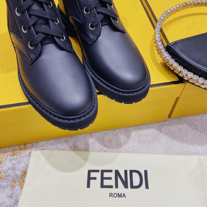 women boot shoes, size 35-40, with box, SS88-355-357