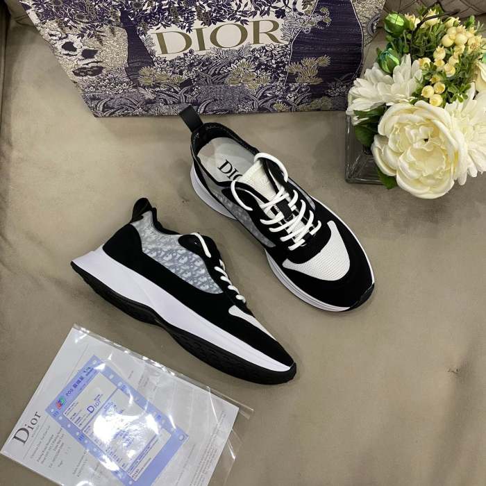 women flat sneakers shoes, size 34-40 with box , SS70-1292