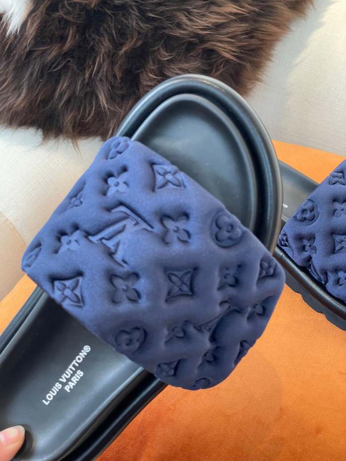 Flat leather sandals slippers , size 35-41 ,with box, SS60-1454-1458