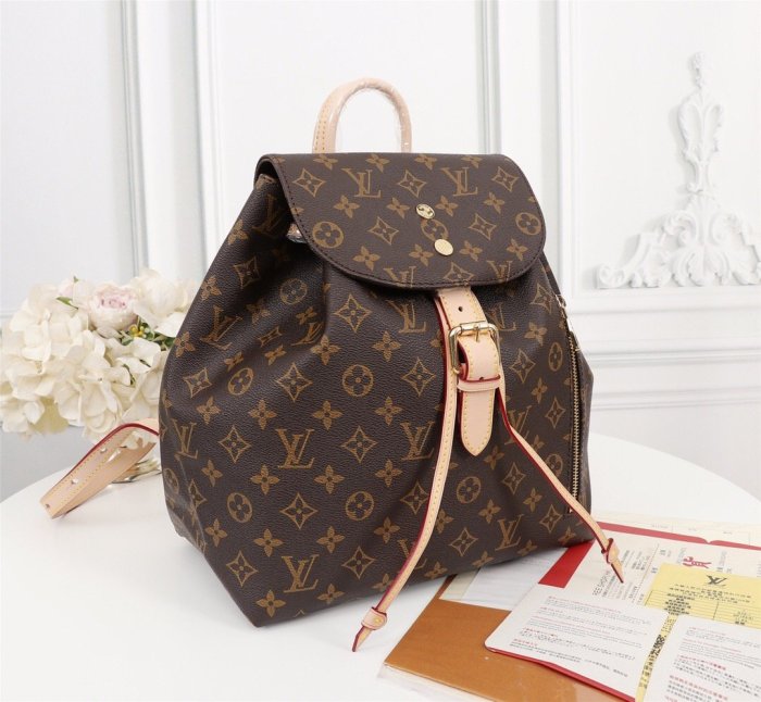 canvas and leatherbag ,top quality ,no box,with dust bag size 30-31-18cm,B110
