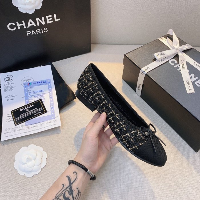 women flat ballet shoes, size 35-42,  with box, SS50-755