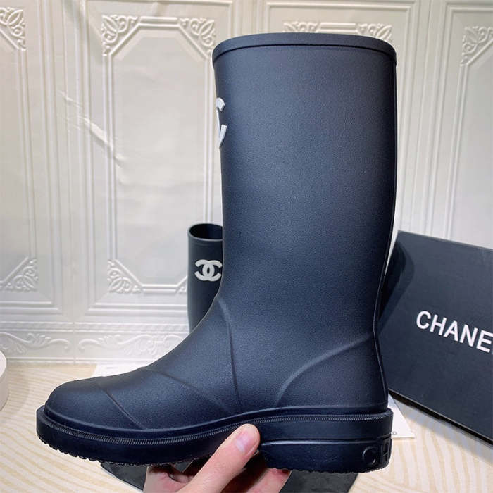 women boot shoes, size 35-40,  with box, SS88-385