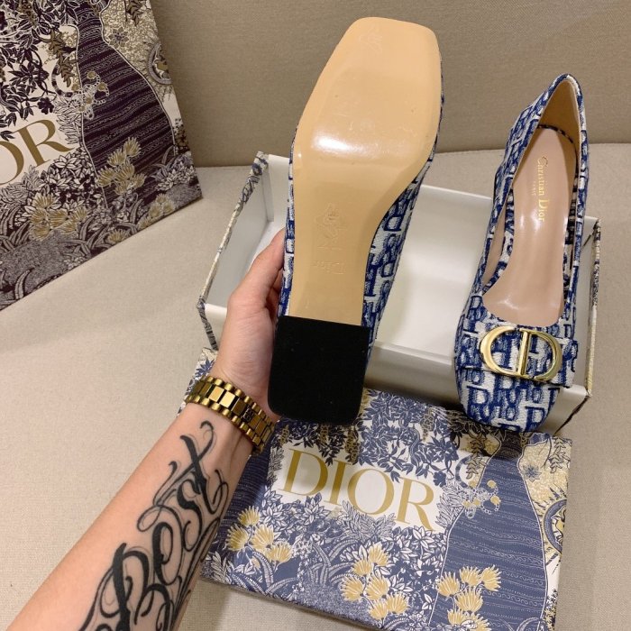 Women heel shoes,heel 5cm,size 34-40, with box, SS70-1027-1029