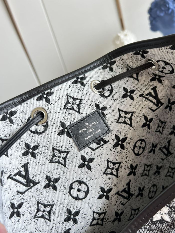 jacquard denim bag ,AAAAA ,size 28*33*20cm ,no box, B110-91